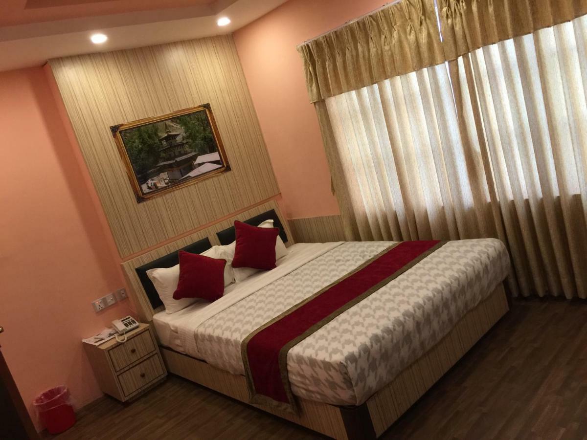 Hotel Airport 4*