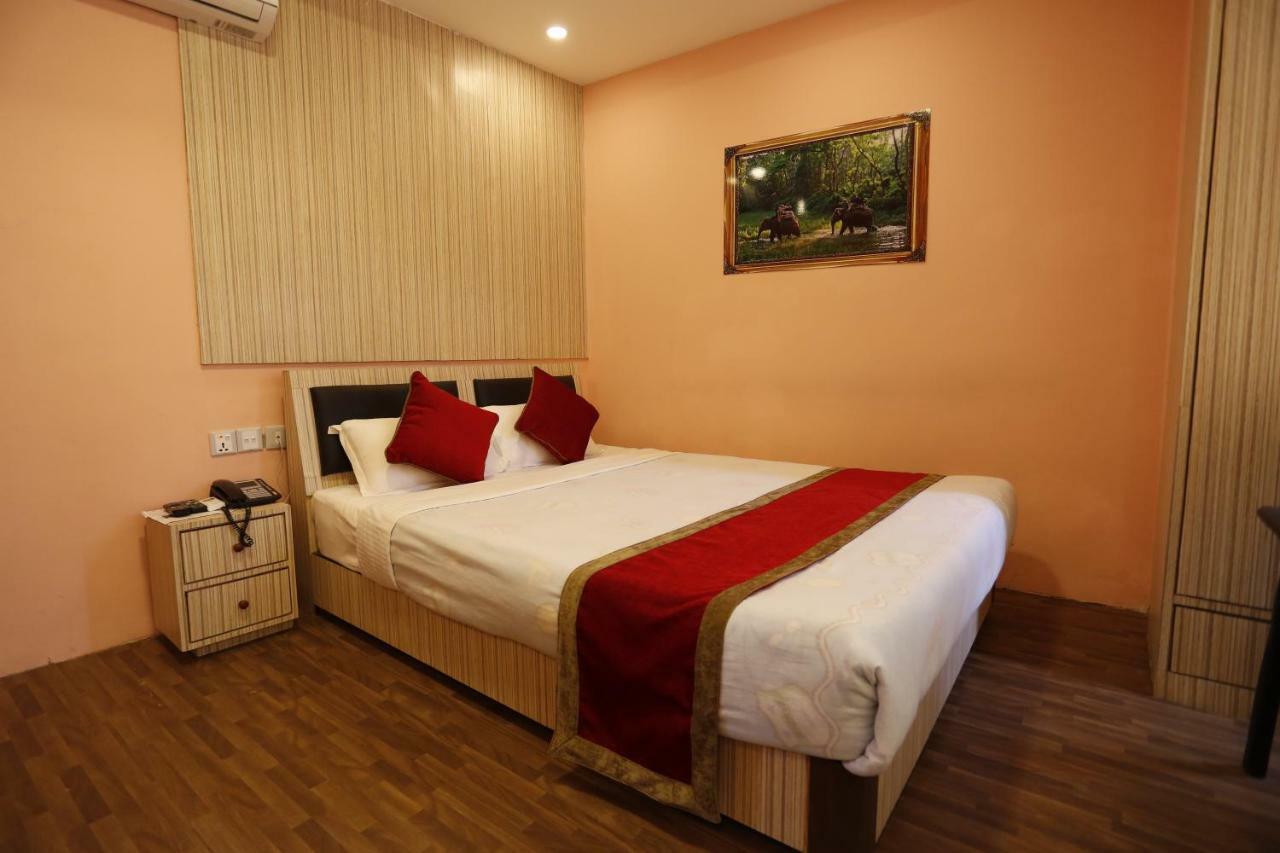 Hotel Airport 4*