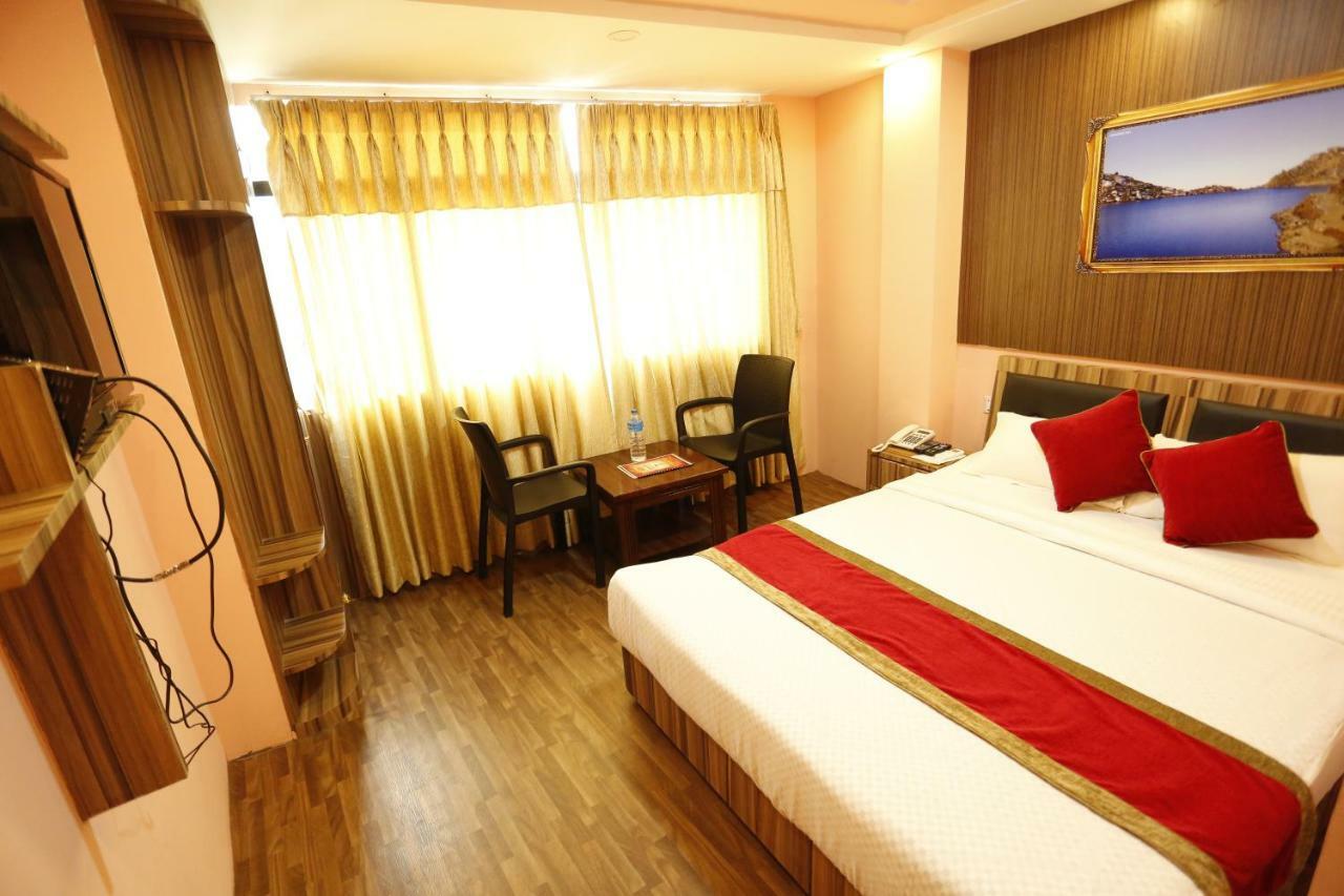 Hotel Airport 4*