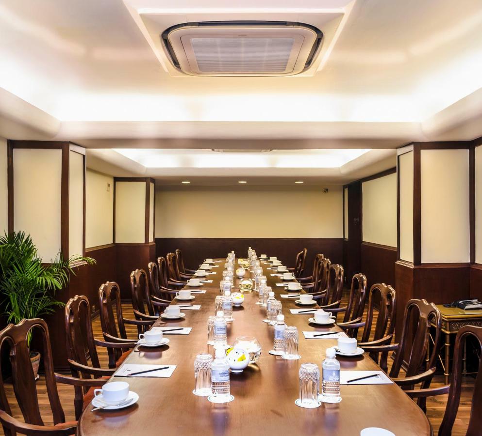 De L' Annapurna Hotel 5*