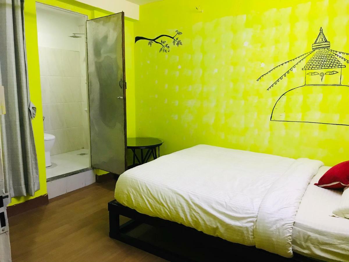 Famous Travellers Hub Bed & Breakfast 2*