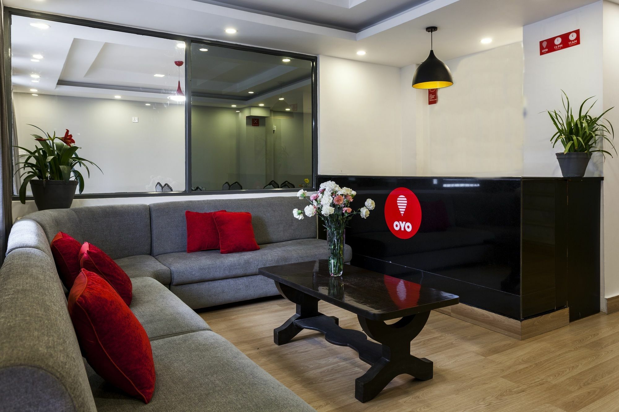 Oyo 123 Plaza 3*