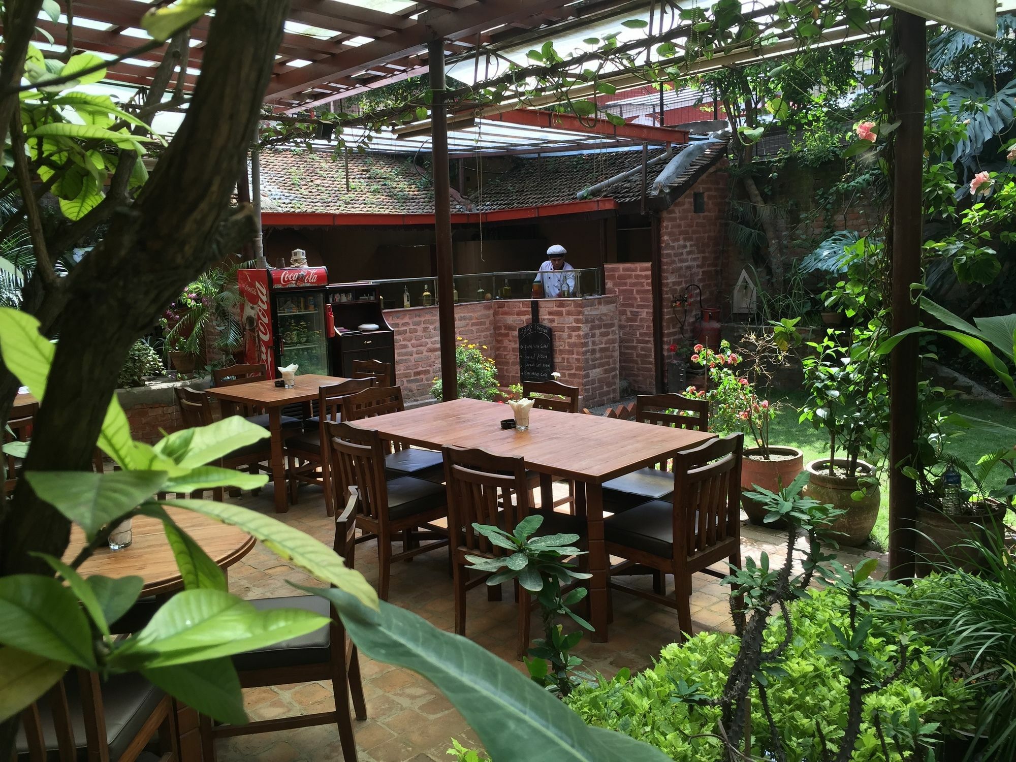 Hotel Ambassador Garden