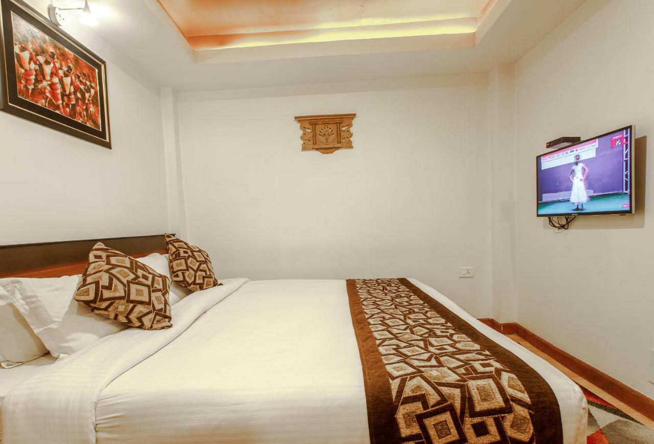 Shreesu Hotel
