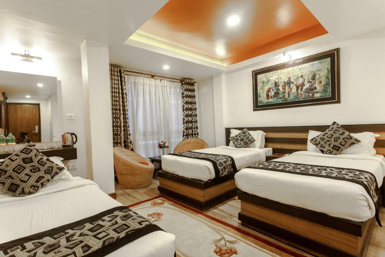Shreesu Hotel 3*