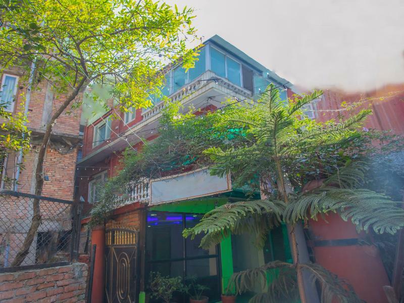Oyo 146 Somewhere & Resturant Hotel Kathmandu