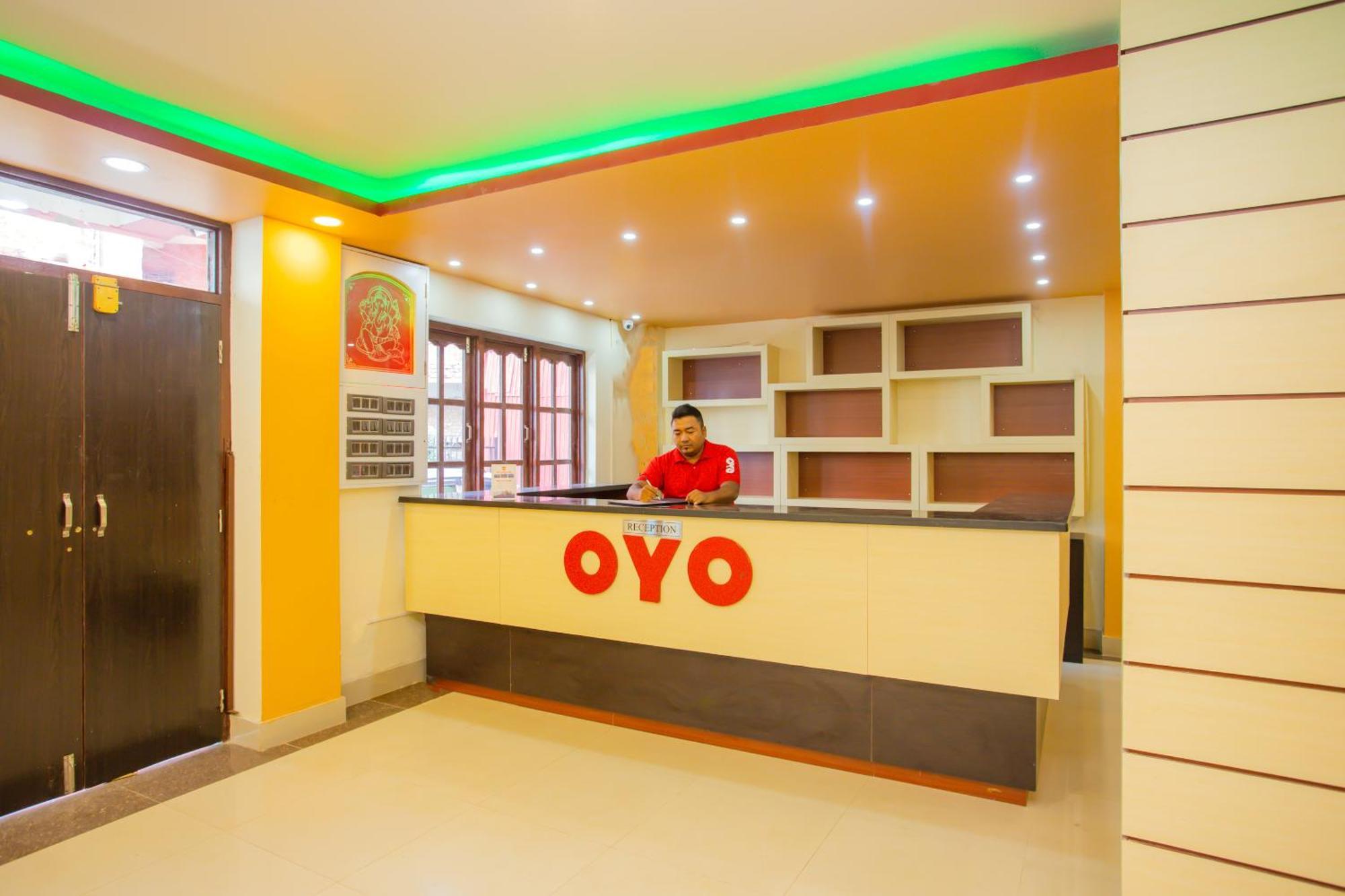 Oyo 589 Trimurti 3*
