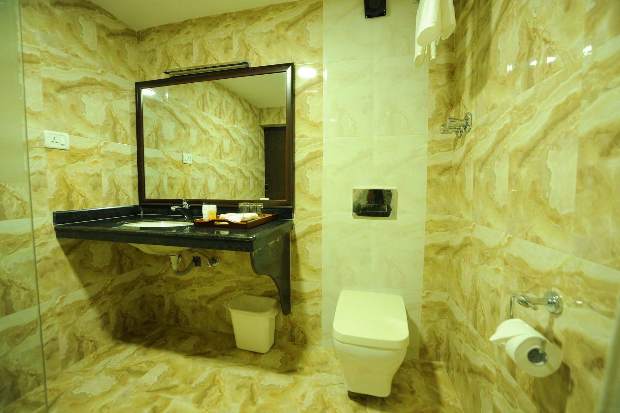 Hotel Ghangri 3*