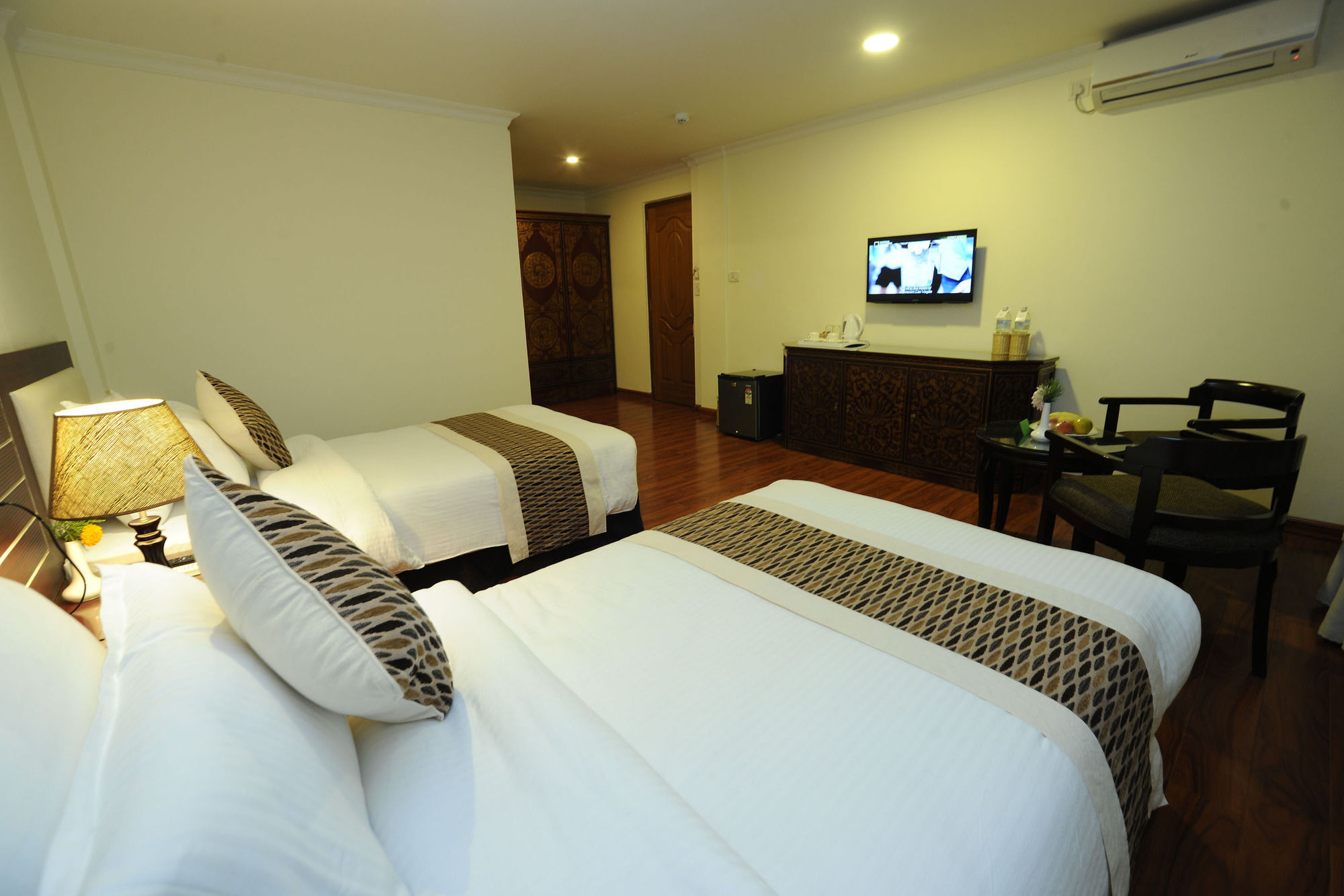 Ghangri Hotel 3*