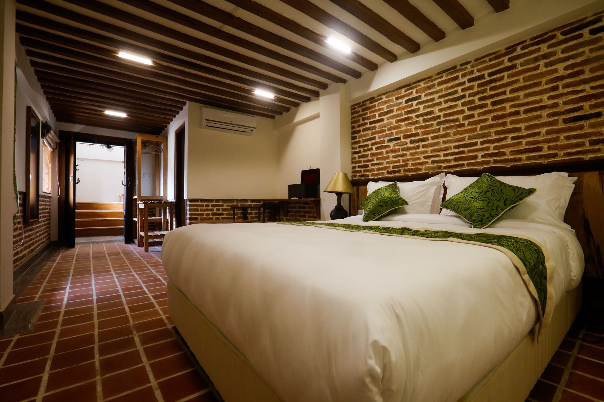 Hotel Heranya Yala 3*
