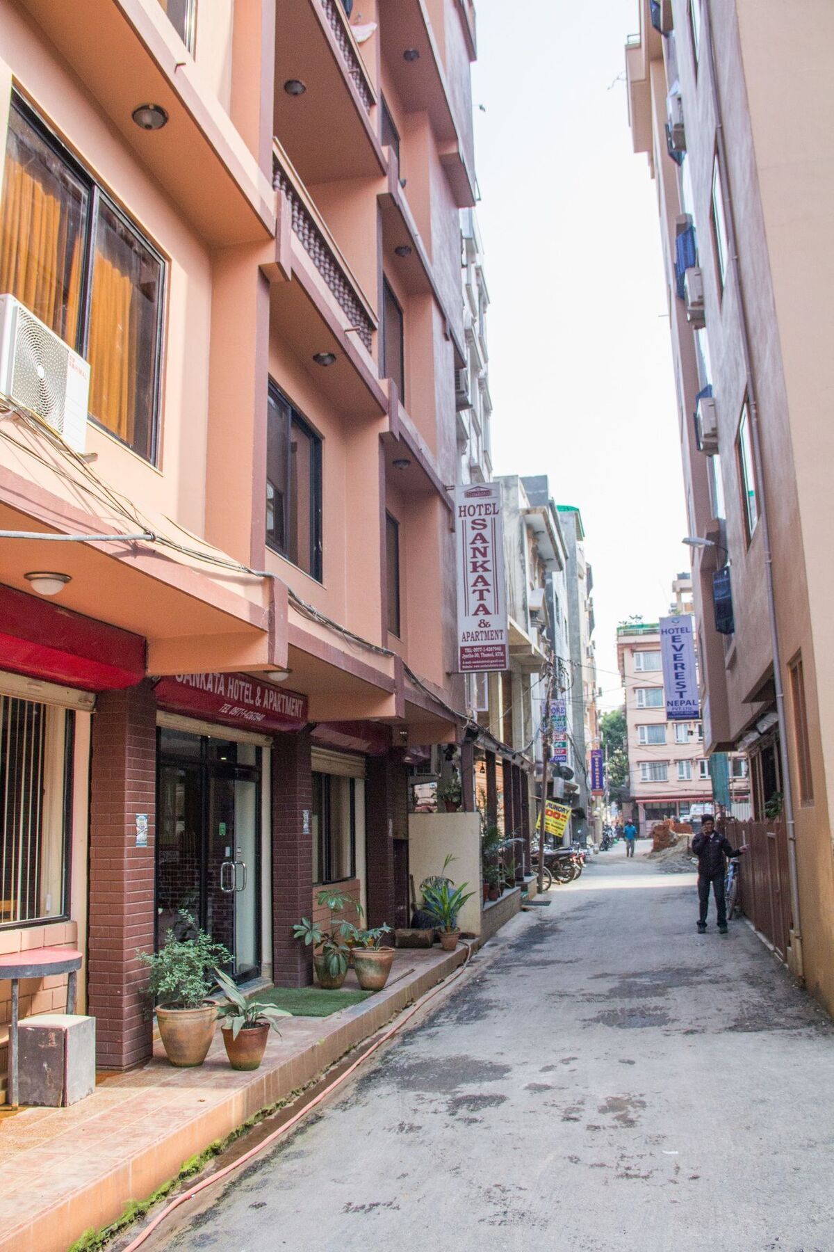 Hotel Sankata And 3*