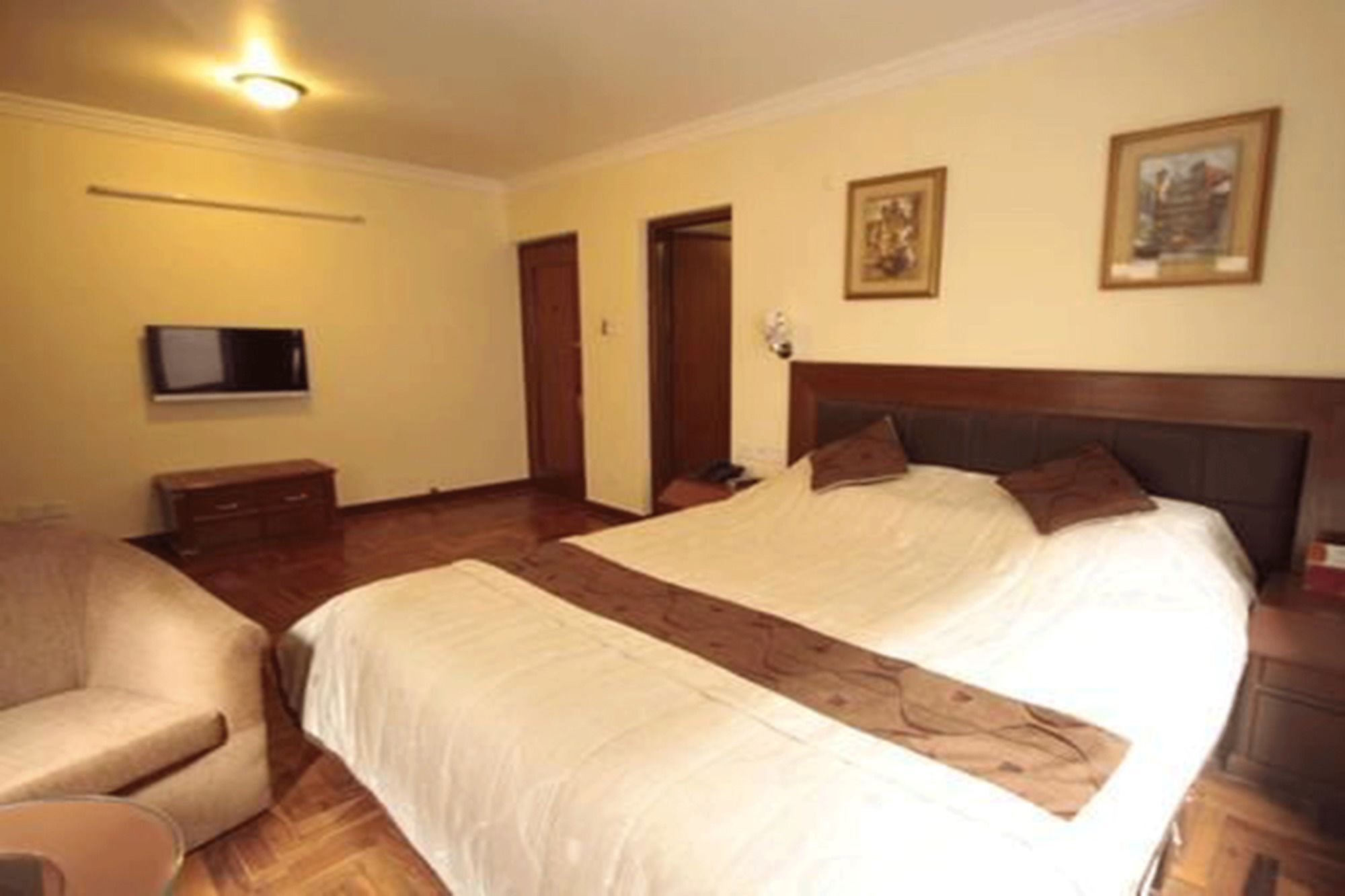 Kubeyra Mahal 3*