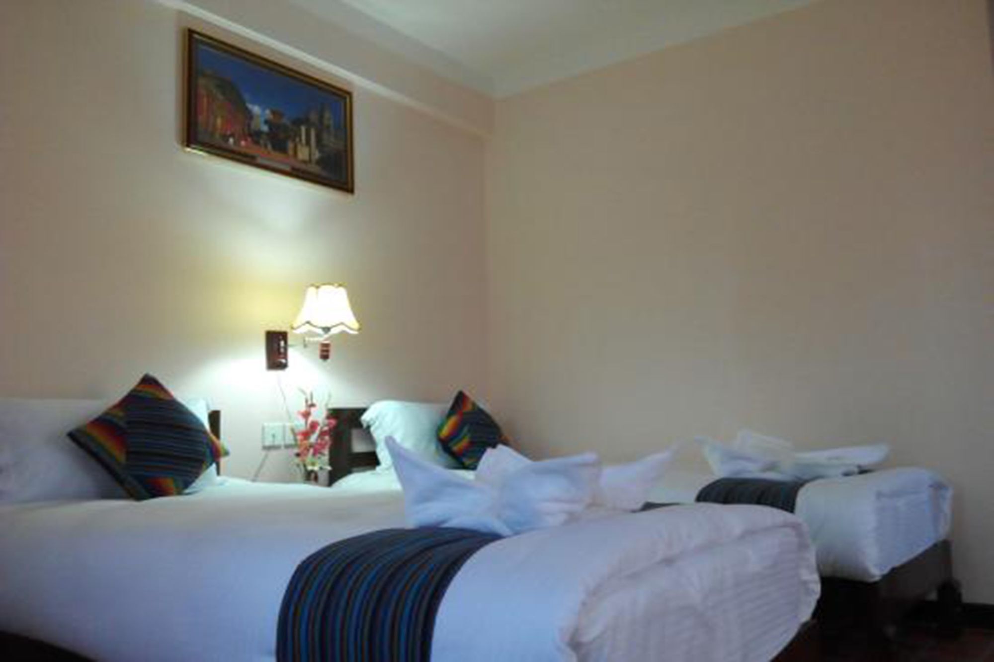 Oyo 109 Embassy Hotel 2*
