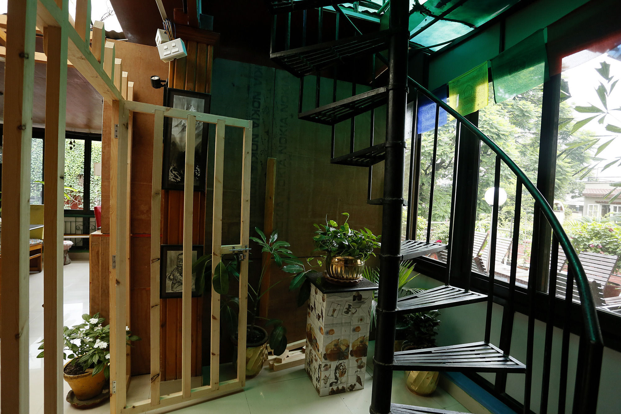 Shangrila Boutique Hostel *