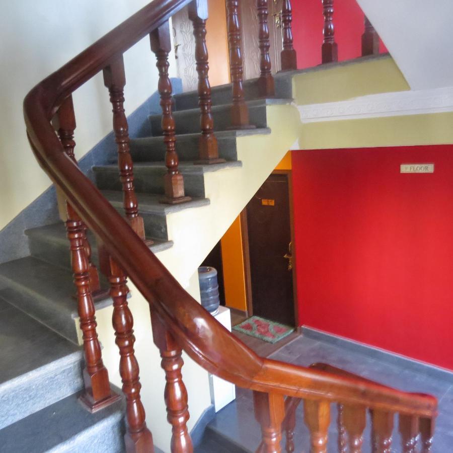 Guest house Be Here Now