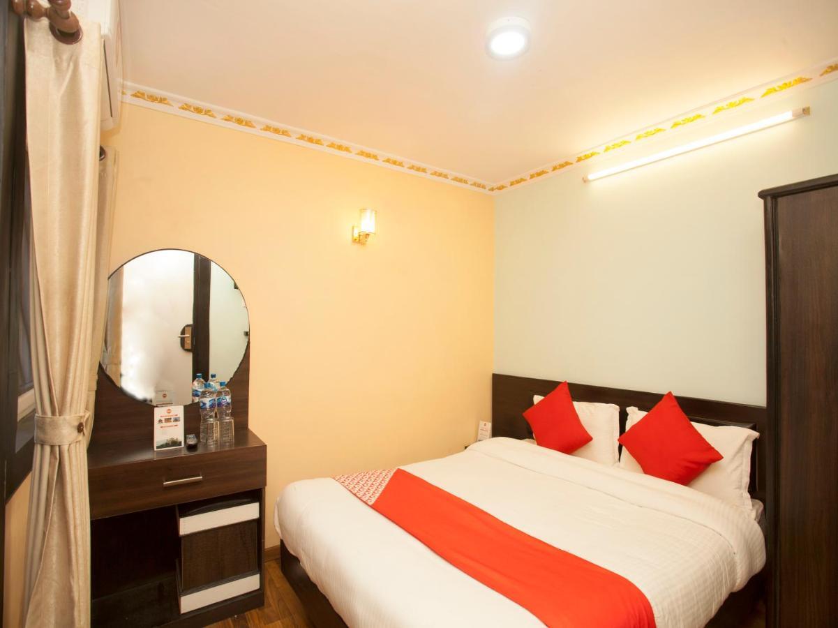 Hotel Blackstone 2*