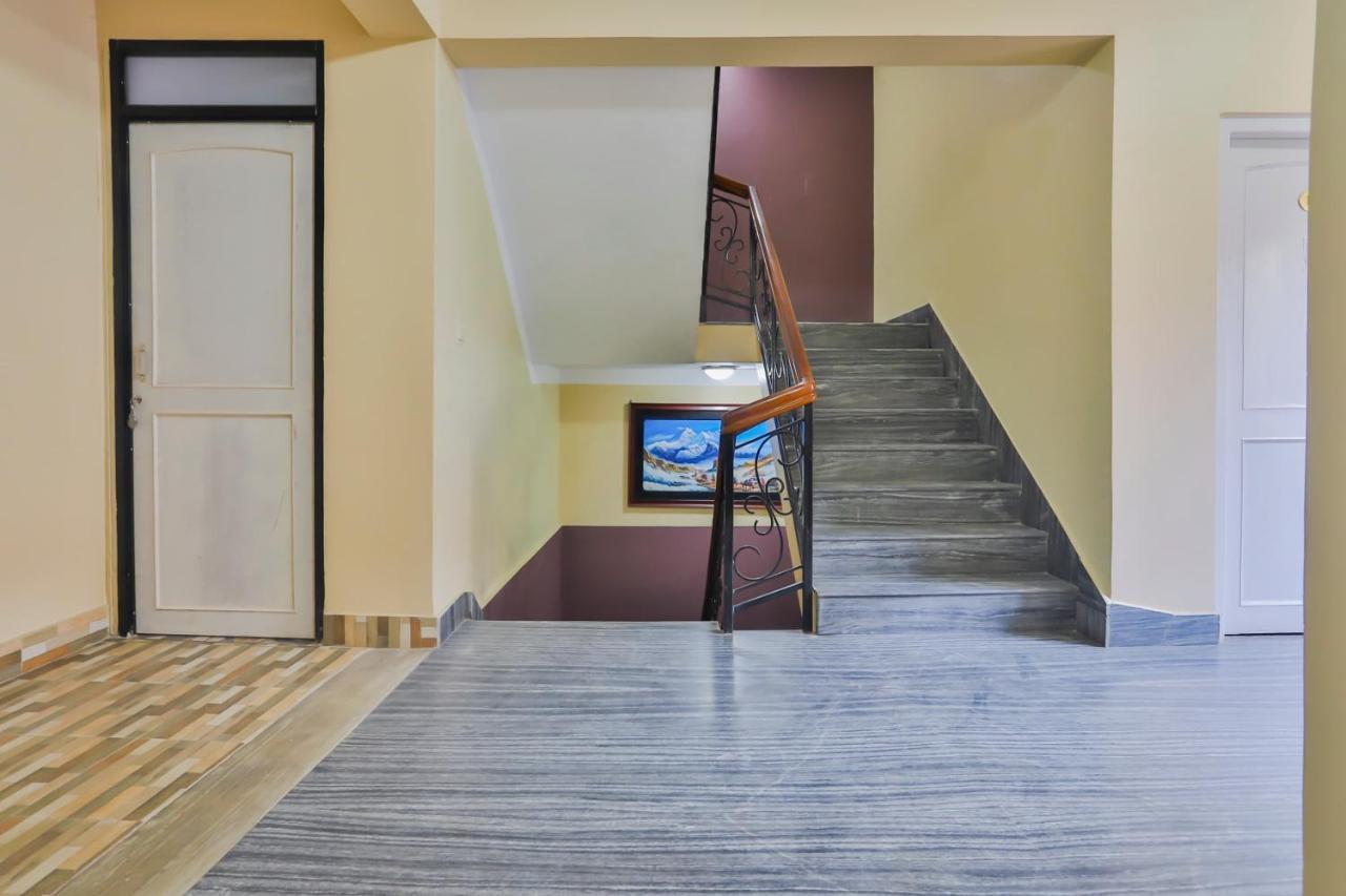 Hotel Oyo 720 Lekali Homes And Restaurant 3*