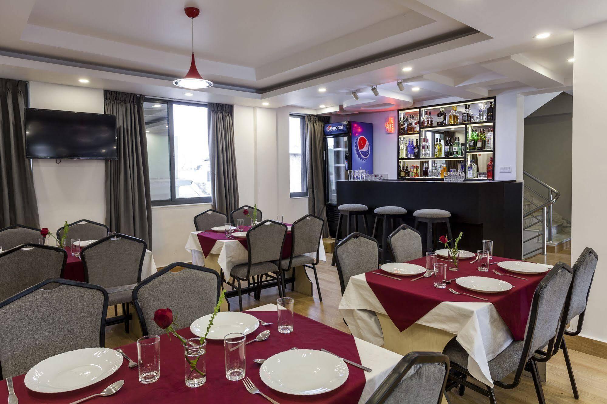 Hotel Oyo 123 Plaza