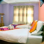 Hotel Rising Home