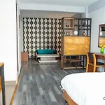 Urban Apartments And Rooms