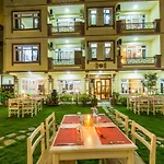 Hotel Acme Inn