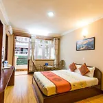 Hotel Acme Inn