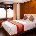 Hotel Kailash Kutee