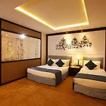 Royal Singi Hotel