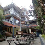 Bouddha Green Hotel