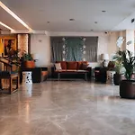 Hotel Shambala