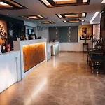 Hotel Shambala