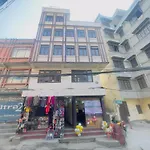Bs Guest House & Restaurant