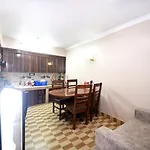 Alpine Apartment And Homestay