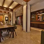 Lakhey Hotel
