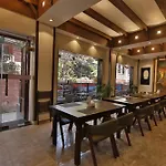 Lakhey Hotel