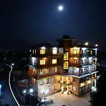 Royal Astoria Hotel