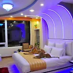 Royal Penguin Boutique Hotel & Spa