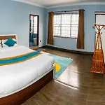 The White House Villa 8 Bedroom With Swimming Pool