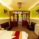 Hotel Pomelo House