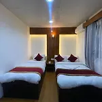 Thani Boutique Hotel