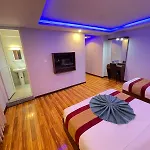 Hotel Seven Eleven