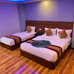 Hotel Seven Eleven