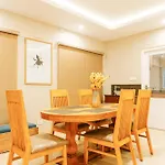 2Bhk Serviced Apartment At Heart Of City