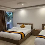 Hotel Royal Villa