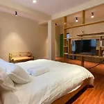 Cozy French Studio Apartment With Balcony