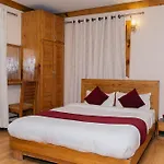 Bardali Restro And Residency