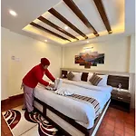Satkar Boutique Home