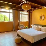 Modern Luxury Studio Apartment