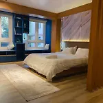 Modern Luxury Studio Apartment