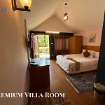 Saanvi Hotel & Restaurant